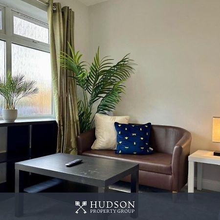 Donnington Apartments - Studio 1 Телфорд Экстерьер фото