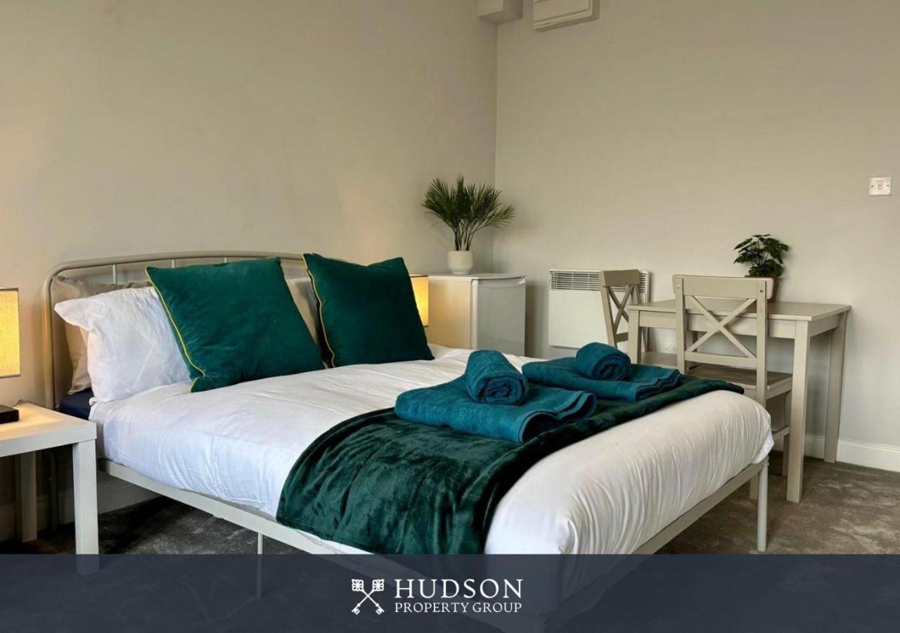 Donnington Apartments - Studio 1 Телфорд Экстерьер фото